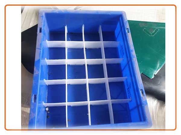 Plastic Bins With Partition