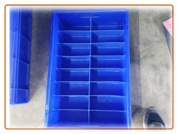 Plastic Bins With Partition